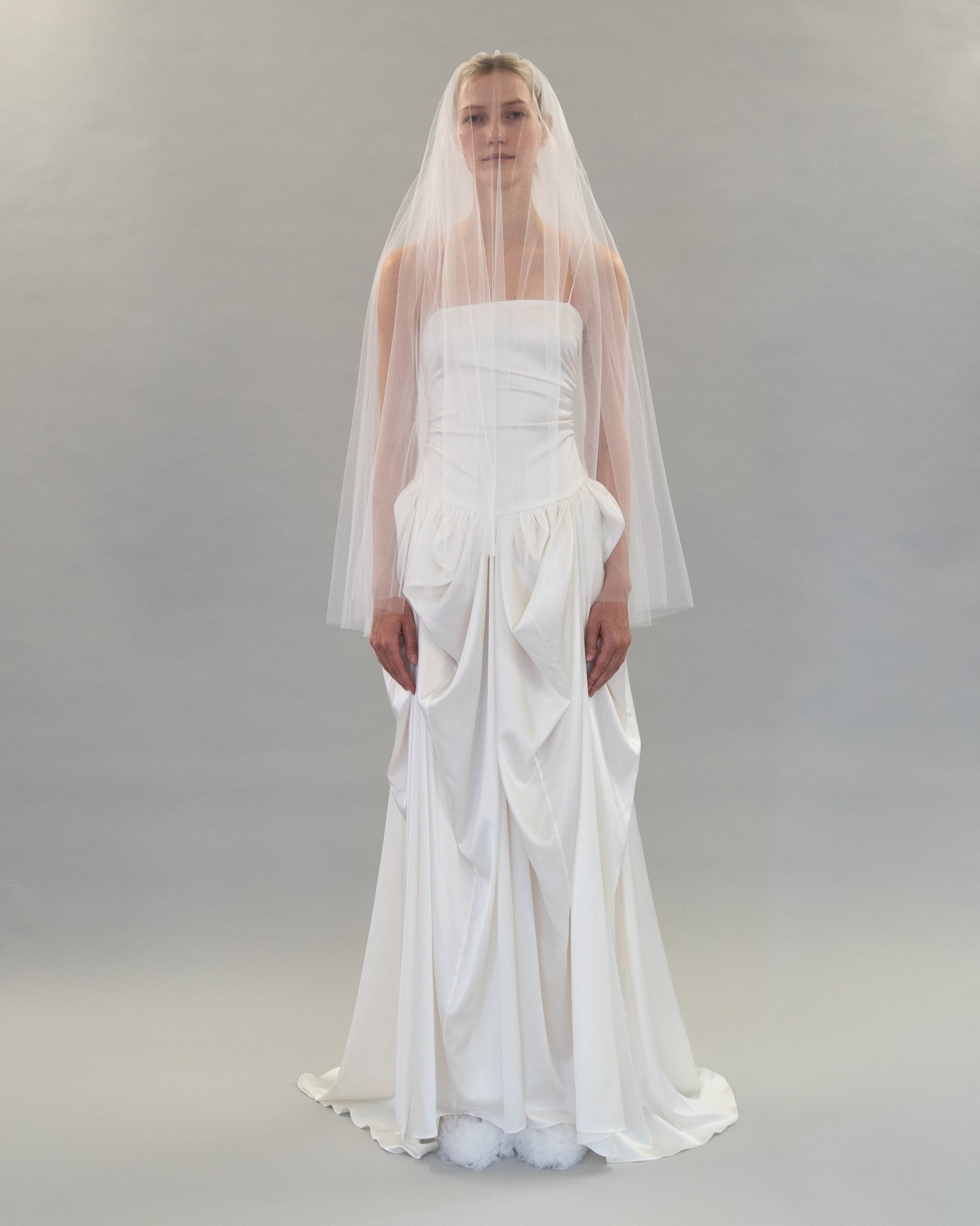 TWO TIER CLASSIC VEIL