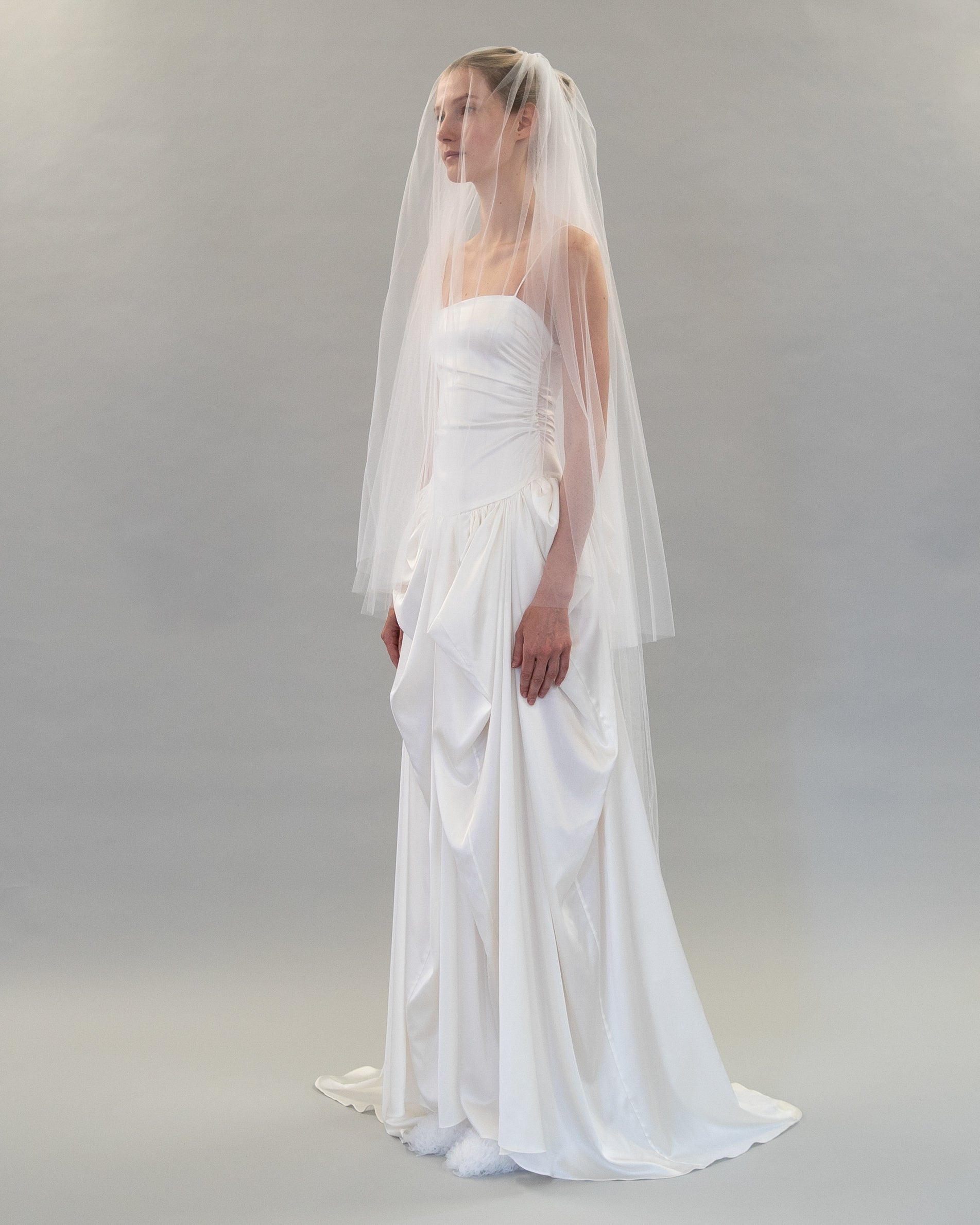 TWO TIER CLASSIC VEIL