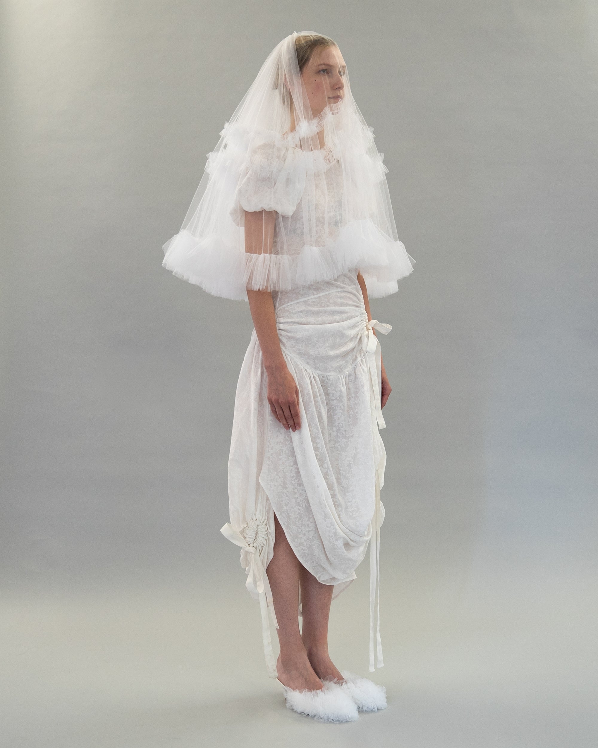 TRIPLE FRILL VEIL