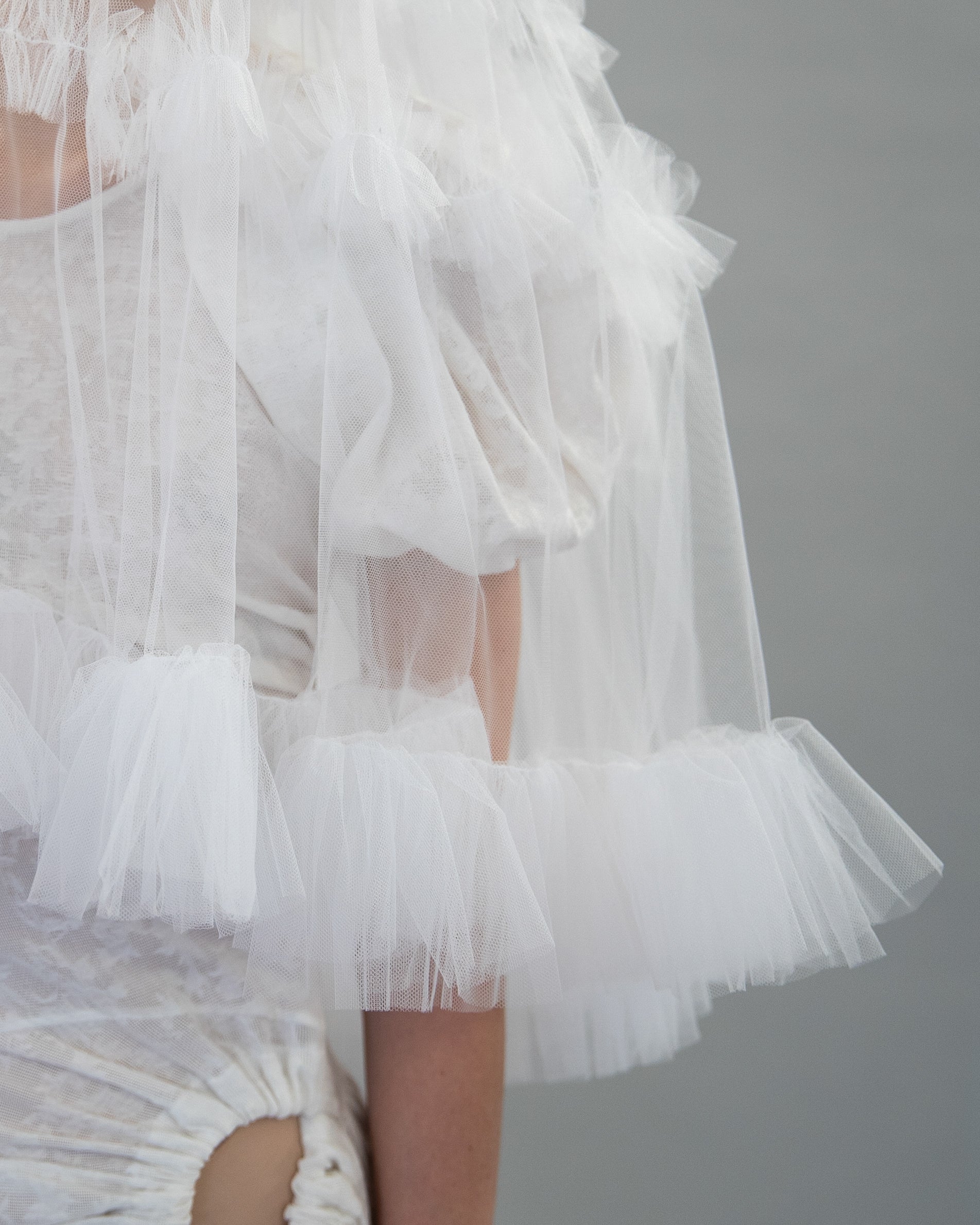 TRIPLE FRILL VEIL